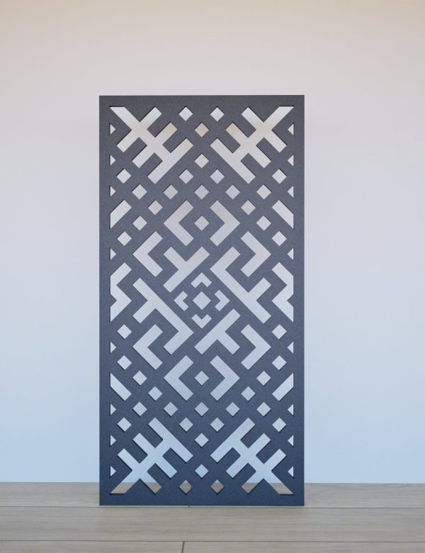 Melns Dekoratīvs sienas panelis LRZ01 ar režģveida frēzējumu – 600x1200 mm Sānskats