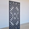 Melns Dekoratīvs sienas panelis LRZ04 ar ģeometrisku frēzētu rakstu – 600x1200 mm Sānskats